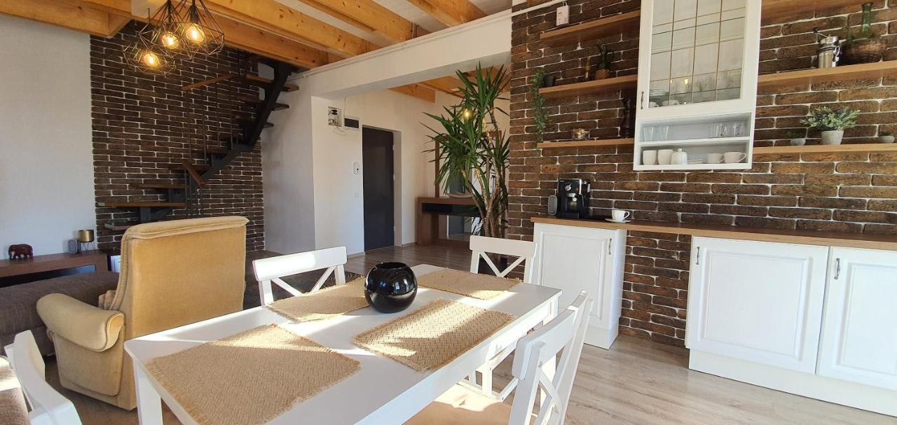 Hoobee Home & Rooftop Terrace Тыргу-Муреш Экстерьер фото