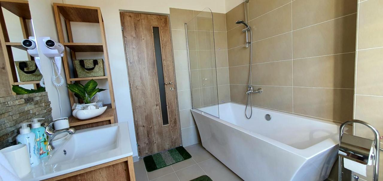 Hoobee Home & Rooftop Terrace Тыргу-Муреш Экстерьер фото