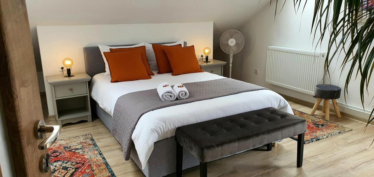 Hoobee Home & Rooftop Terrace Тыргу-Муреш Экстерьер фото